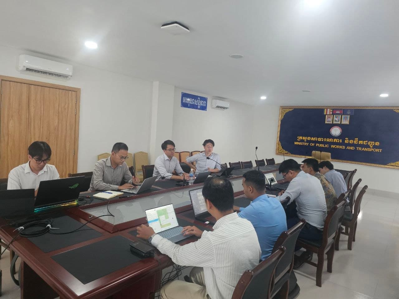 ការពង្រឹងសមត្ថភាពលើការប្រើប្រាស់ QGIS សម្រាប់ការគ្រប់គ្រងទិន្នន័យភូមិសាស្ត្រ និងការតាមដានគម្រោងភស្តុភារ